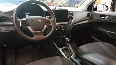 Hyundai Solaris 2020 года, 64 400 км - вид 5