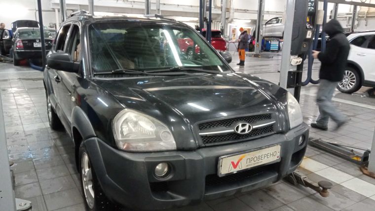 Hyundai Tucson 2007 года, 217 132 км - вид 3