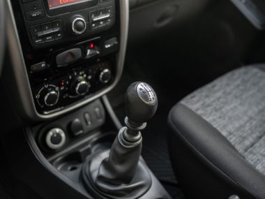 Renault Duster 2014 года, 140 000 км - вид 7