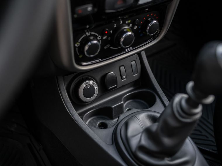Renault Duster 2014 года, 140 000 км - вид 9