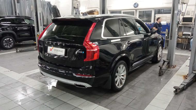 Volvo XC90 2017 года, 189 005 км - вид 3