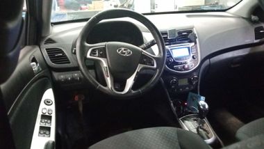 Hyundai Solaris 2011 года, 155 000 км - вид 5