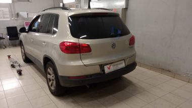 Volkswagen Tiguan 2013 года, 146 589 км - вид 5