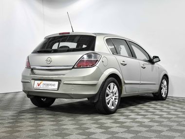 Opel Astra 2010 года, 176 253 км - вид 5