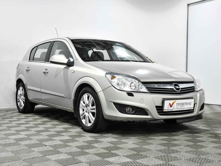 Opel Astra 2010 года, 176 253 км - вид 4