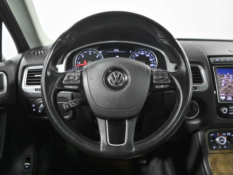 Volkswagen Touareg 2017 года, 138 747 км - вид 10