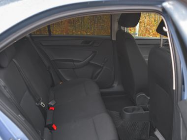 Skoda Rapid 2016 года, 277 000 км - вид 11