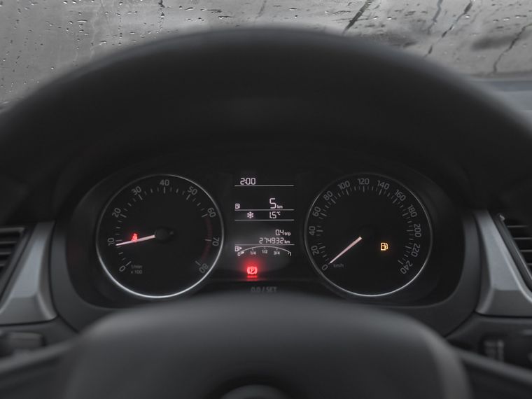 Skoda Rapid 2016 года, 277 000 км - вид 5