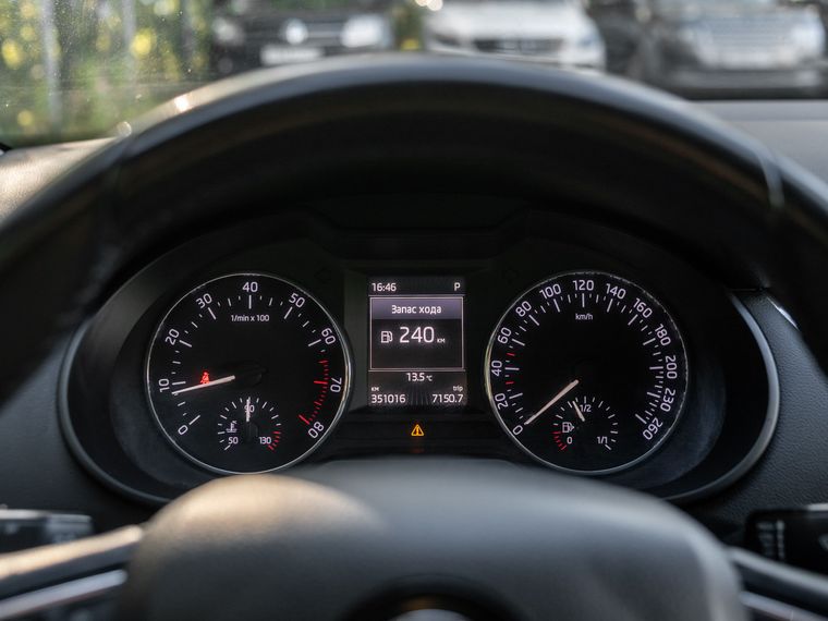 Skoda Octavia 2016 года, 350 000 км - вид 5