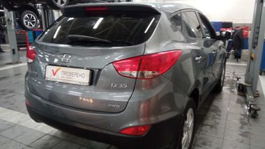 Hyundai ix35 2012 года, 214 317 км - вид 4