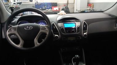 Hyundai ix35 2012 года, 214 317 км - вид 6