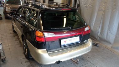 Subaru Outback 2000 года, 293 658 км - вид 3