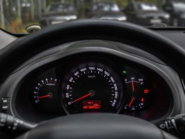 KIA Sportage 2011 года, 205 456 км - вид 5