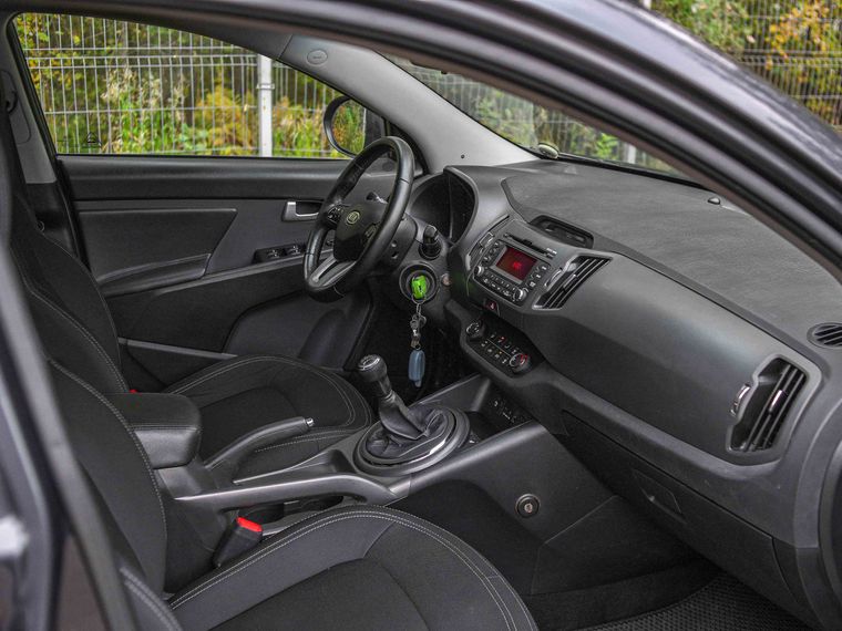 KIA Sportage 2011 года, 205 456 км - вид 13
