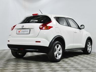 Nissan Juke 2013 года, 96 189 км - вид 4