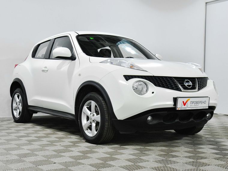 Nissan Juke 2013 года, 96 189 км - вид 4