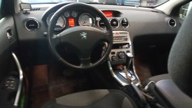 Peugeot 308 2009 года, 131 887 км - вид 5