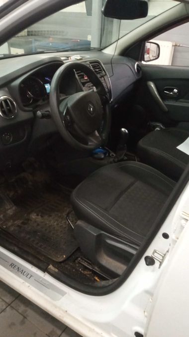 Renault Logan 2015 года, 68 000 км - вид 5