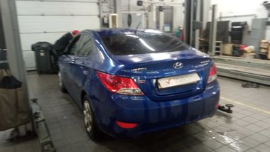 Hyundai Solaris 2011 года, 242 529 км - вид 4