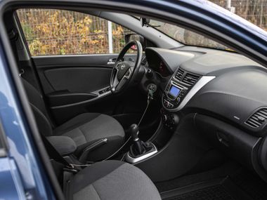 Hyundai Solaris 2011 года, 242 529 км - вид 11