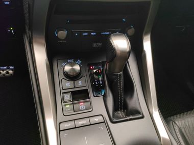Lexus NX 2018 года, 60 990 км - вид 20