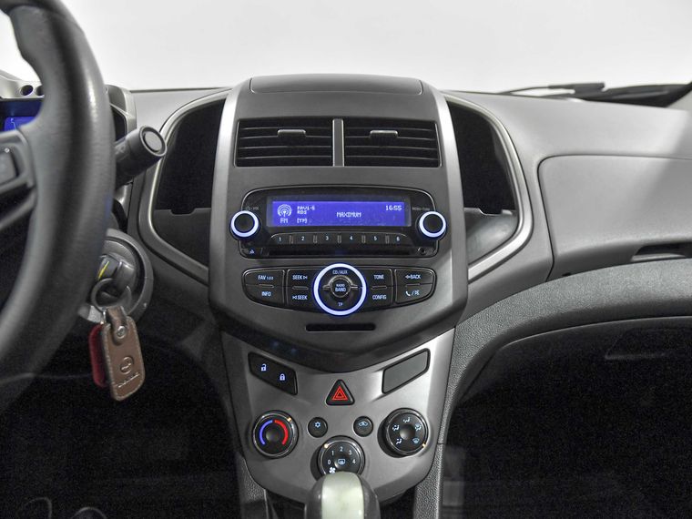 Chevrolet Aveo 2013 года, 150 000 км - вид 9