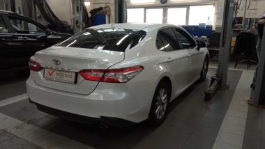 Toyota Camry 2019 года, 143 000 км - вид 3