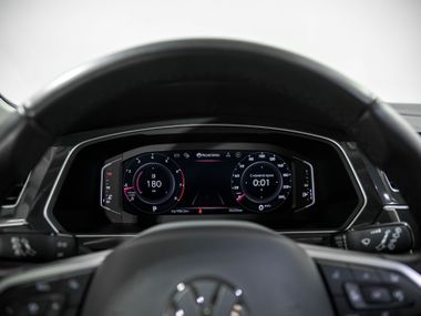 Volkswagen Tiguan 2021 года, 35 136 км - вид 7