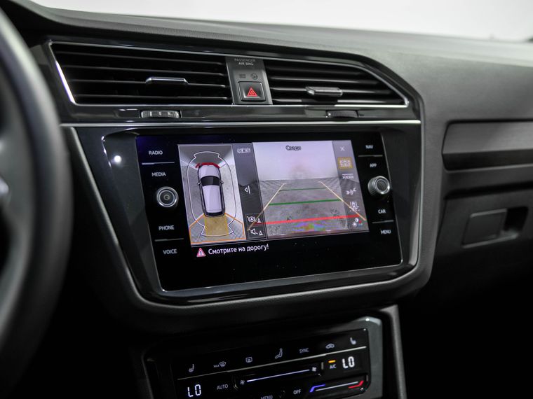 Volkswagen Tiguan 2021 года, 35 136 км - вид 10