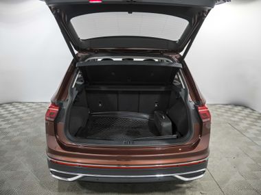 Volkswagen Tiguan 2021 года, 35 136 км - вид 21