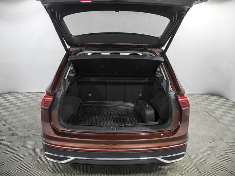 Volkswagen Tiguan 2021 года, 35 136 км - вид 21