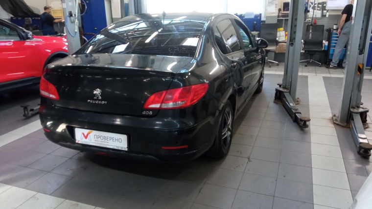 Peugeot 408 2014 года, 219 000 км - вид 3