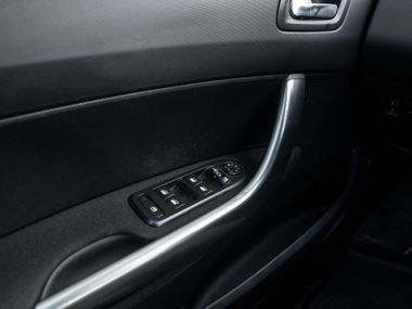 Peugeot 408 2014 года, 219 000 км - вид 9