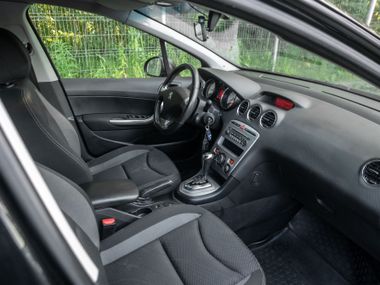 Peugeot 408 2014 года, 219 000 км - вид 11