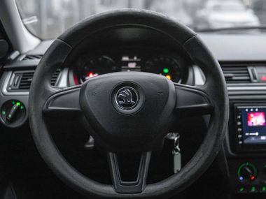 Skoda Rapid 2016 года, 225 000 км - вид 6