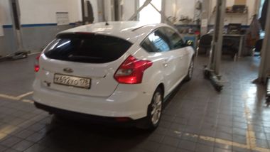 Ford Focus 2011 года, 205 500 км - вид 3