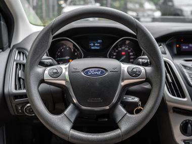 Ford Focus 2011 года, 205 500 км - вид 6