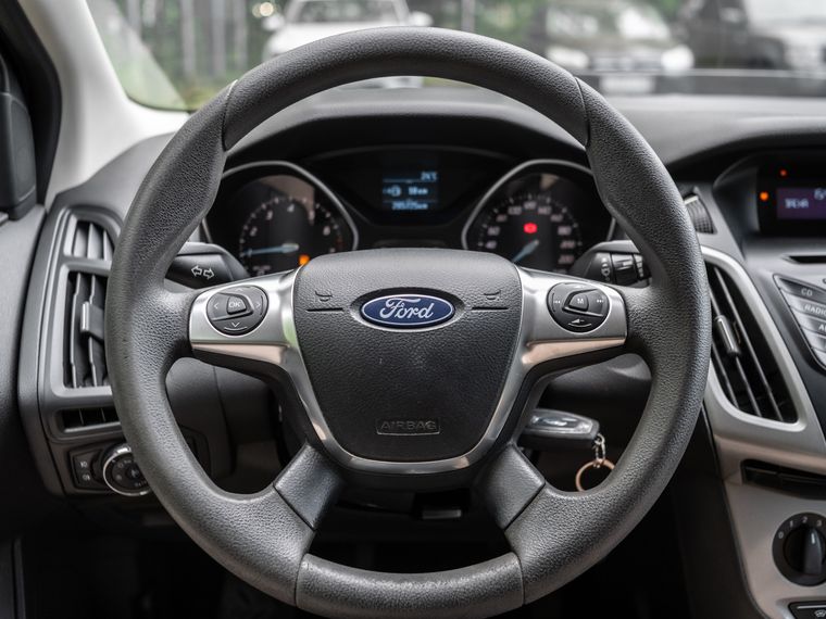 Ford Focus 2011 года, 205 500 км - вид 6