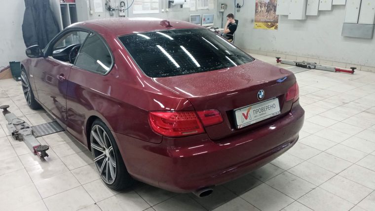 BMW 3 серия 2010 года, 301 087 км - вид 4