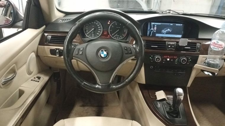 BMW 3 серия 2010 года, 301 087 км - вид 5