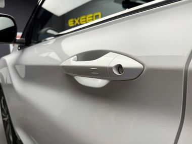 Белый Geely Coolray 2023 года | VIN 439220
