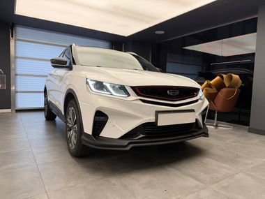 Белый Geely Coolray 2023 года | VIN 439220