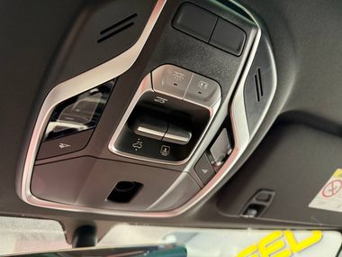 Белый Geely Coolray 2023 года | VIN 439220