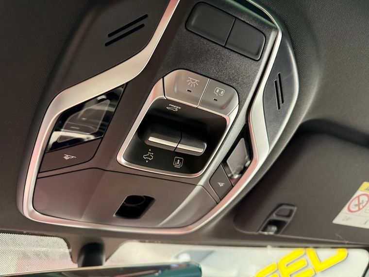 Белый Geely Coolray 2023 года | VIN 439220
