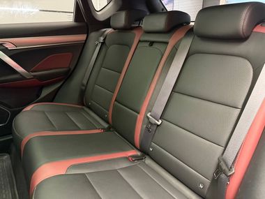Белый Geely Coolray 2023 года | VIN 439220