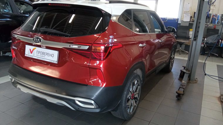 Kia Seltos 2020 года, 94 171 км - вид 3