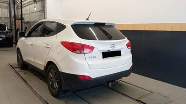 Hyundai ix35 2014 года, 298 000 км - вид 4