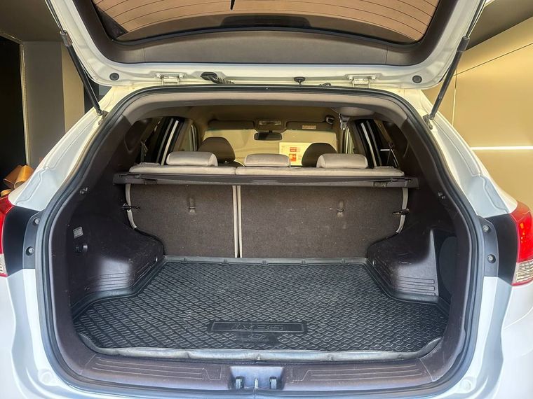 Hyundai ix35 2014 года, 298 000 км - вид 23