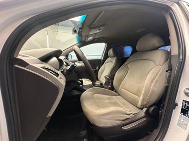 Hyundai ix35 2014 года, 298 000 км - вид 17