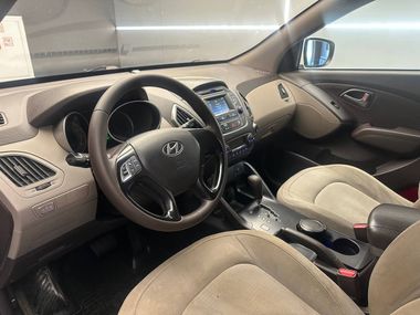 Hyundai ix35 2014 года, 298 000 км - вид 10